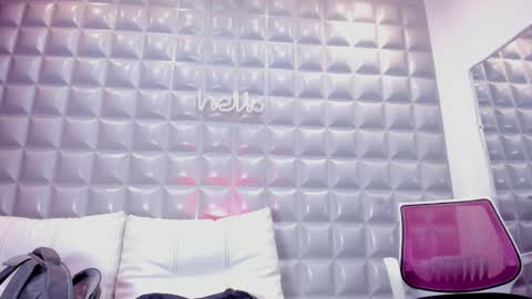 Snapshot of sol_angel7 chatting on December 20, 2025, 4:03 pm SOL ANGEL online show from December 20, 2025, 4:03 pm