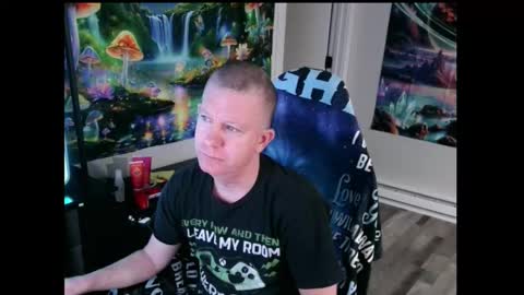 just ask  online show from October 16, 2025, 8:32 pm