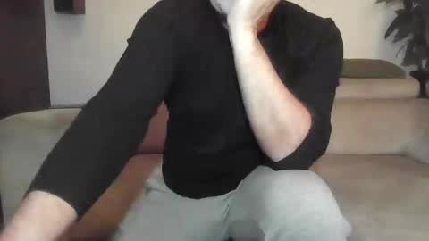 Sole Obedient online show from November 25, 2025, 8:20 pm