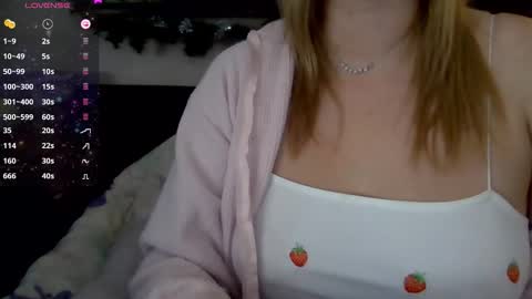 solesticia online show from December 4, 2025, 6:49 pm