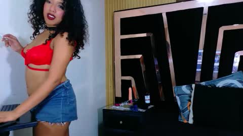 Sol Evans online show from January 9, 2026, 10:44 pm