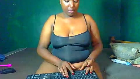 Solly bunny online show from April 14, 2026, 1:22 am