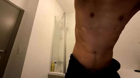 solmonier online show from September 21, 2025, 1:07 am