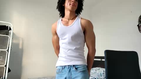 Hi Im Weller Check my Bio  online show from May 4, 2026, 9:55 pm