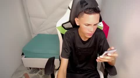 ESTEBAN online show from June 22, 2026, 12:35 am