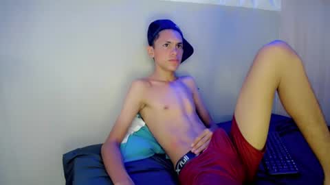 ESTEBAN online show from July 30, 2026, 7:35 pm