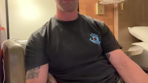 Snapshot of some_guy00 chatting on February 18, 2026, 3:02 am Some guy00 online show from February 18, 2026, 3:02 am