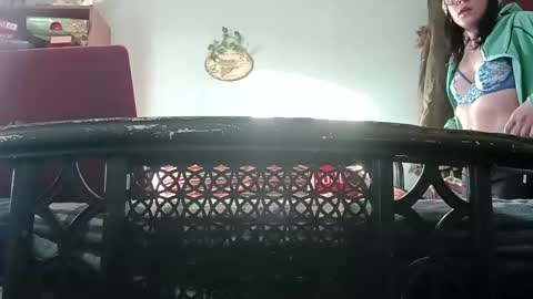 somethin2323 online show from November 17, 2025, 9:09 pm