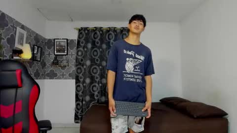 son_hades online show from November 8, 2025, 7:45 pm