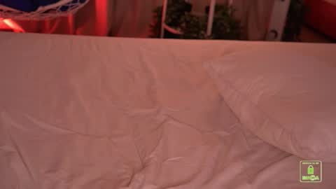 My name isSonya  online show from September 17, 2025, 5:36 pm