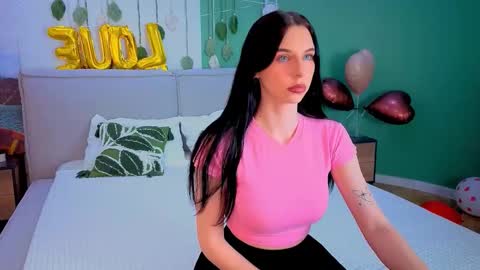 Snapshot of sonataray chatting on February 15, 2026, 2:47 pm Catherine online show from February 15, 2026, 2:47 pm