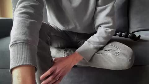 Sondages online show from January 23, 2025, 12:09 pm