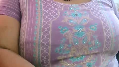 soni88888 online show from December 4, 2024, 5:49 am