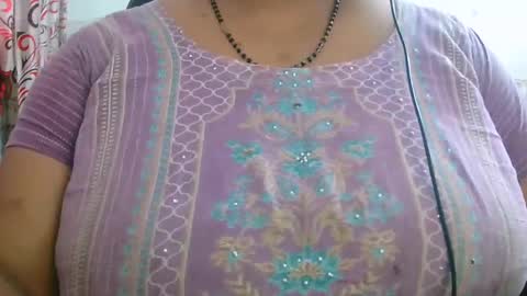 soni88888 online show from December 4, 2024, 11:19 am