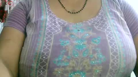 soni88888 online show from December 4, 2024, 2:48 pm