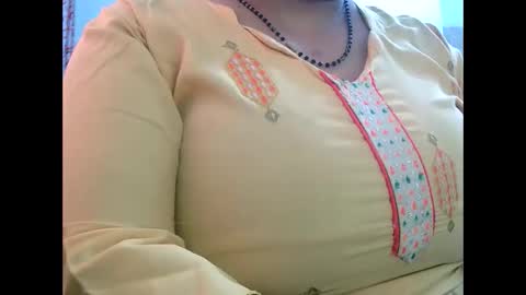 soni88888 online show from December 11, 2024, 5:43 am