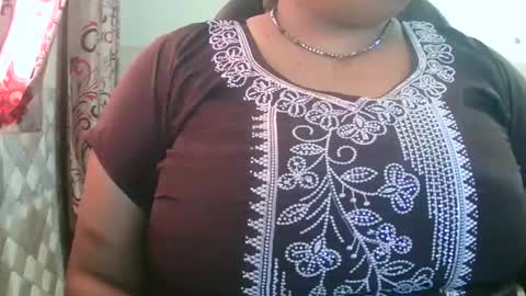 soni88888 online show from February 23, 2025, 6:17 am