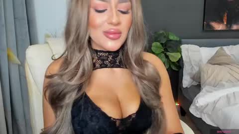Sonia  Rey online show from May 18, 2026, 5:52 pm