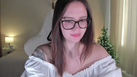 sonia_moon_ online show from December 24, 2024, 4:33 am