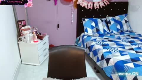 sonialatin69 online show from February 20, 2025, 8:39 am