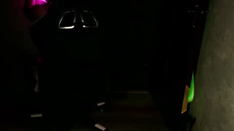 Snapshot of sonibear chatting on September 10, 2025, 10:54 pm OksiFels online show from September 10, 2025, 10:54 pm