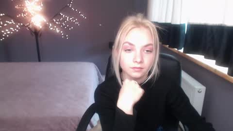Sonya online show from April 21, 2026, 11:49 am