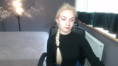 Sonya online show from April 22, 2026, 5:32 am