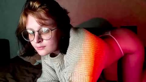 Sonya  online show from September 9, 2025, 4:06 pm