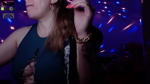 Snapshot of sonyadevon chatting on December 28, 2024, 7:44 am Sonia online show from December 28, 2024, 7:44 am