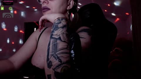 Snapshot of sonyadevon chatting on February 7, 2025, 8:22 am Sonia online show from February 7, 2025, 8:22 am