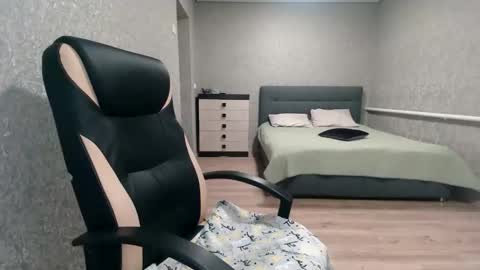 SonyaNightt online show from April 18, 2026, 5:22 am