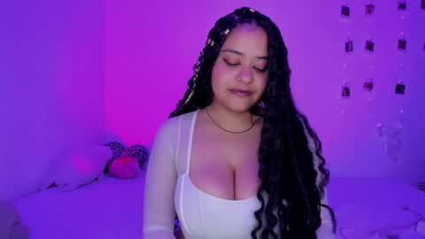 Snapshot of sophi_moon1 chatting on December 18, 2025, 1:00 am Sofia online show from December 18, 2025, 1:00 am