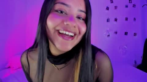 Snapshot of sophi_moon1 chatting on January 7, 2026, 12:46 am Sofia online show from January 7, 2026, 12:46 am