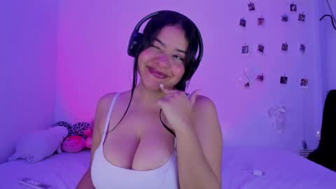 Snapshot of sophi_moon1 chatting on January 11, 2026, 1:38 pm Sofia online show from January 11, 2026, 1:38 pm