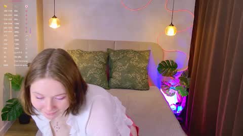 Sophie online show from September 20, 2025, 1:45 pm