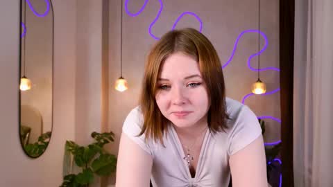 Sophie online show from October 6, 2025, 3:20 pm