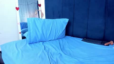 sophia__beauty online show from December 5, 2025, 5:09 pm