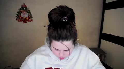 Snapshot of sophia__olsen chatting on December 20, 2025, 7:15 am sophia__olsen online show from December 20, 2025, 7:15 am