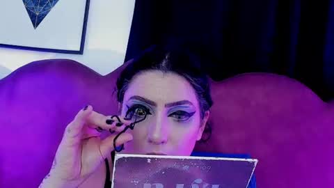 sophia hottie online show from July 17, 2026, 4:12 pm