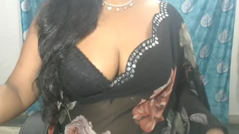 Snapshot of sophia_indian chatting on June 12, 2026, 5:39 am Sophia Tamil online show from June 12, 2026, 5:39 am