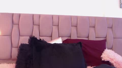 Sophia Carson online show from December 3, 2024, 5:01 pm