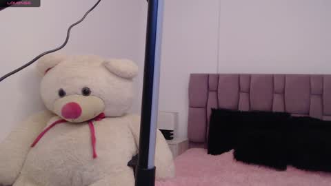 Sophia Carson online show from January 17, 2025, 10:00 am