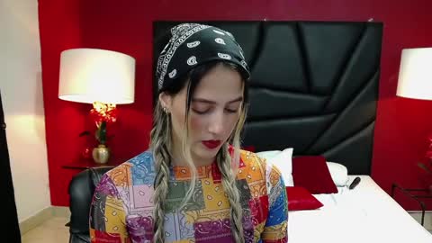 Snapshot of sophia_loreenn chatting on December 30, 2024, 3:24 pm Sofia online show from December 30, 2024, 3:24 pm