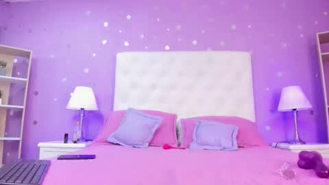 Sophia  online show from January 8, 2026, 7:27 pm