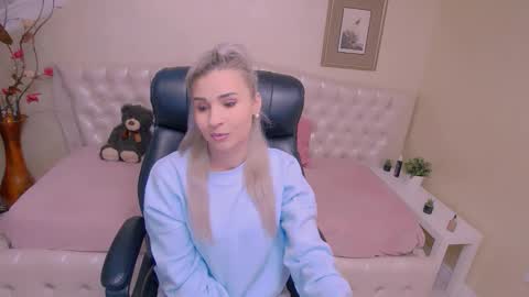 sophia smith4146 online show from January 11, 2026, 12:43 pm