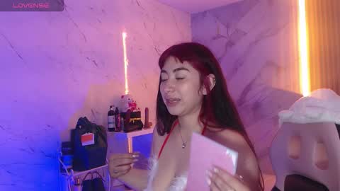 Sophia online show from November 24, 2025, 1:11 pm