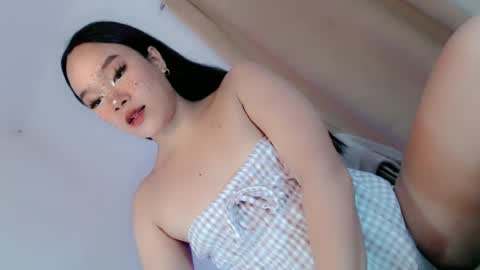 Snapshot of sophia_walker18 chatting on July 6, 2026, 4:09 am sophia_walker18 online show from July 6, 2026, 4:09 am