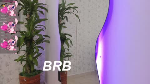 Snapshot of sophia_walkett chatting on December 4, 2024, 6:17 pm Michelle online show from December 4, 2024, 6:17 pm