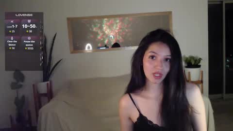 Snapshot of sophia_whispers chatting on November 12, 2025, 2:56 am Sophia online show from November 12, 2025, 2:56 am