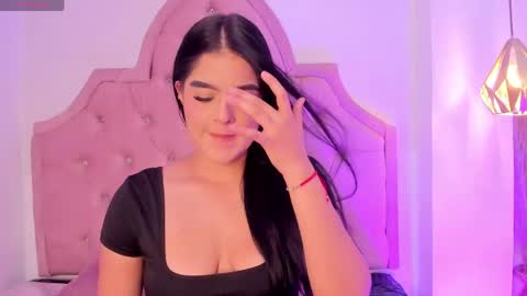 Snapshot of sophiaa_taylor_ chatting on May 14, 2026, 12:01 pm online show from May 14, 2026, 12:01 pm